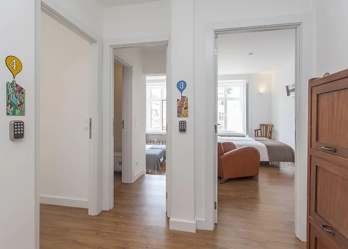 Old Town Guest house 3*